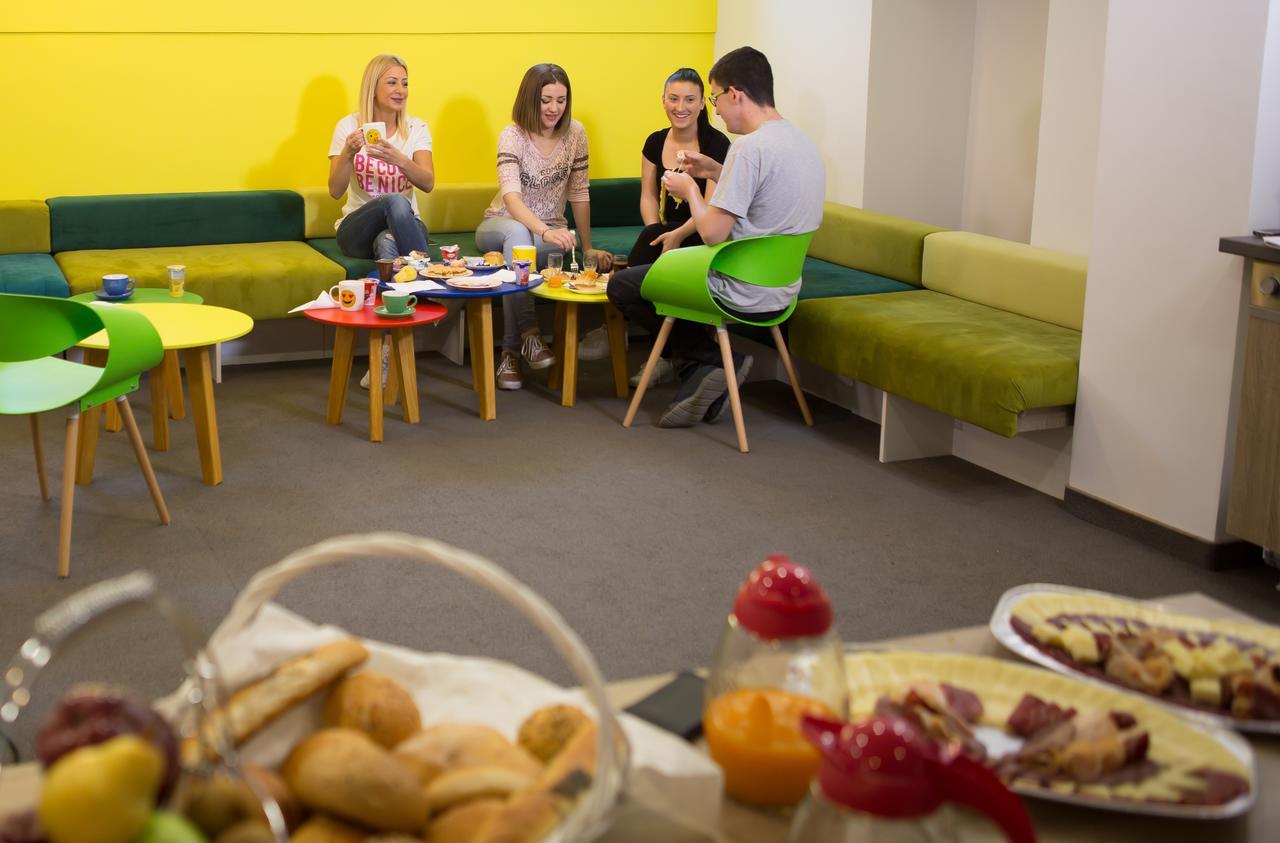 Starmo Hostel 모스타르 외부 사진